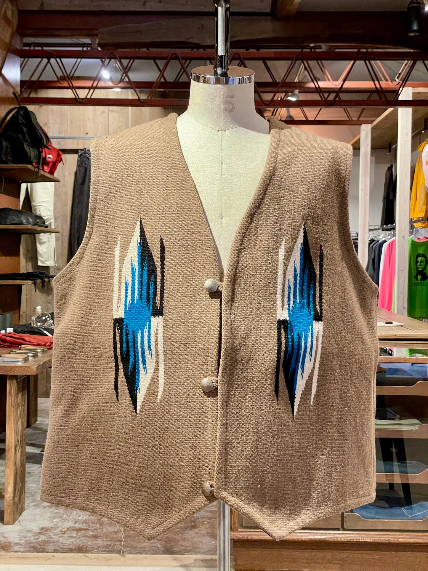 CENTINELA TRADITIONAL ARTS CHIMAYO VEST