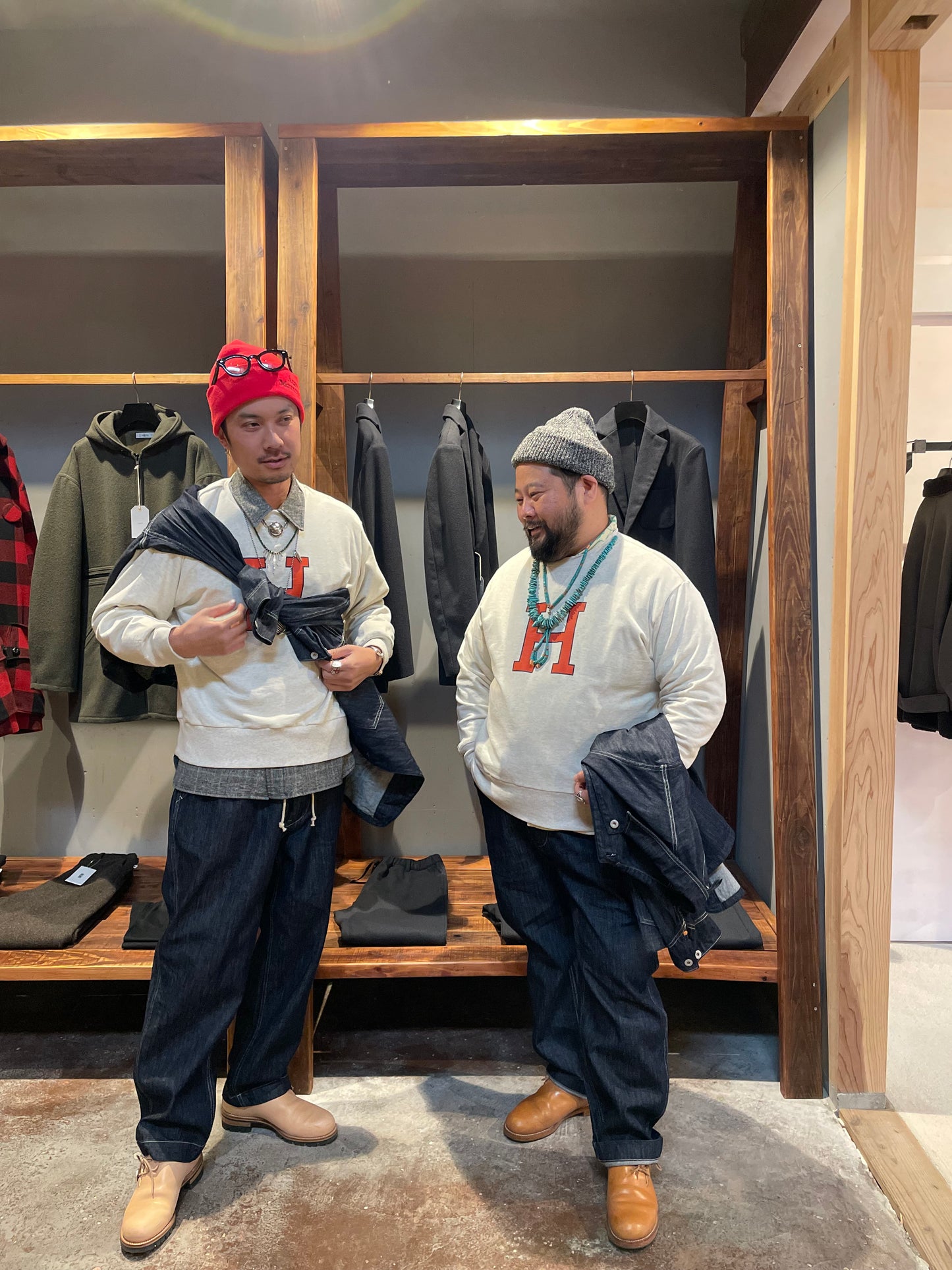 H.UNIT®︎ H print sweat