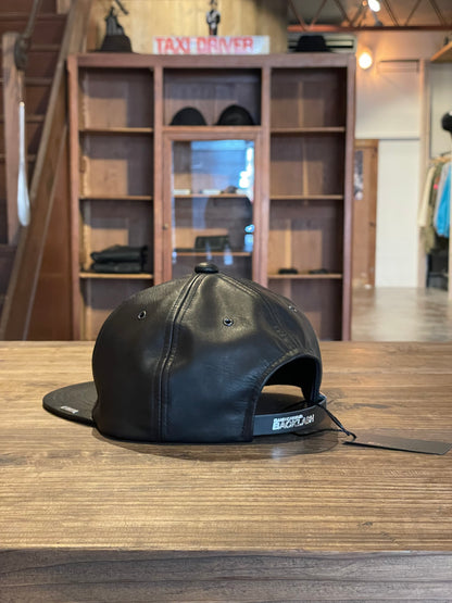 ISAMUKATAYAMA BACKLASH MONOCHROME LUXURY STEER FLAT VISOR CAP
