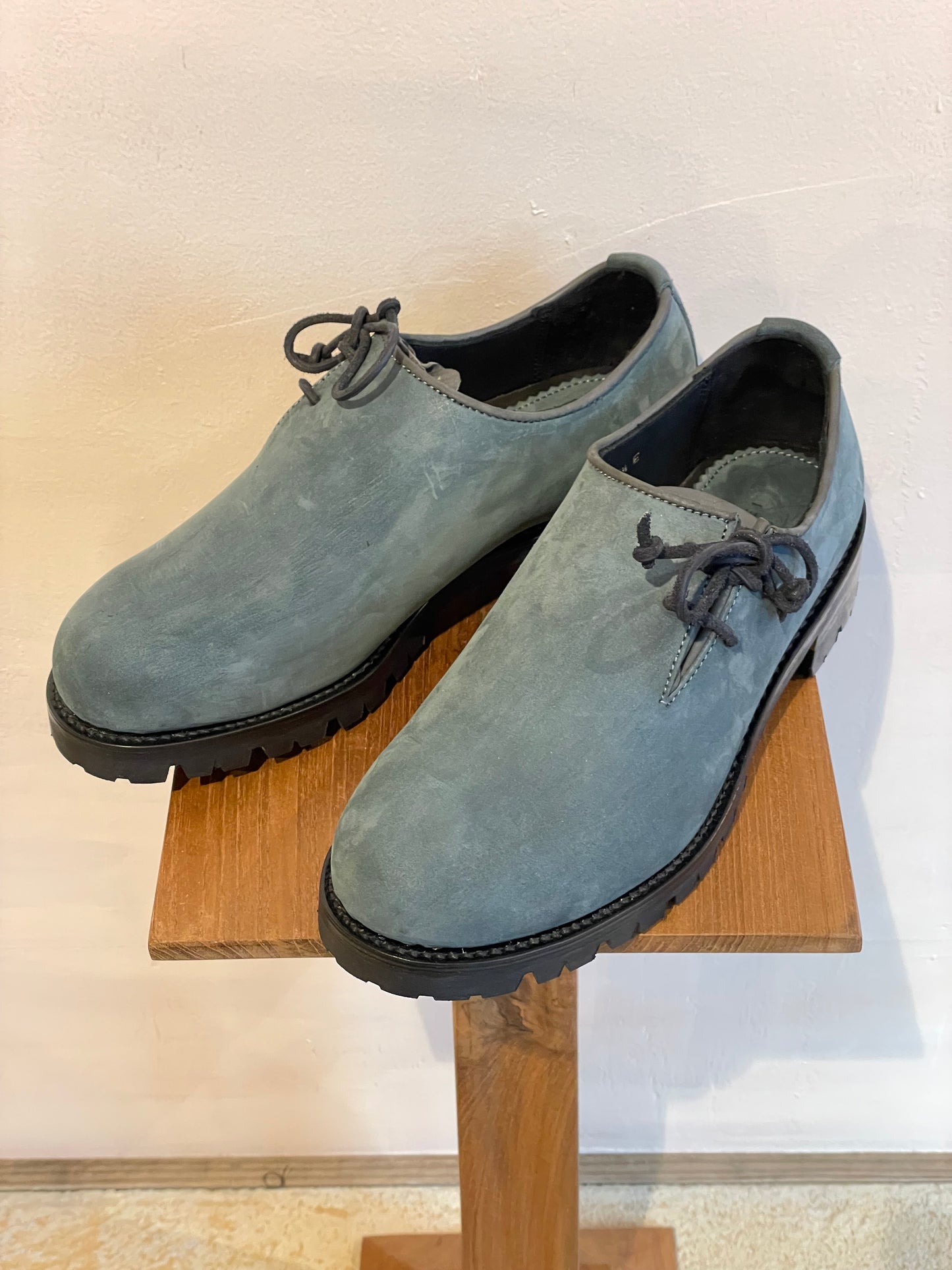 NORIEI
SIDE LACE SHOES (UNFINISHED OILED CORDOVAN)
