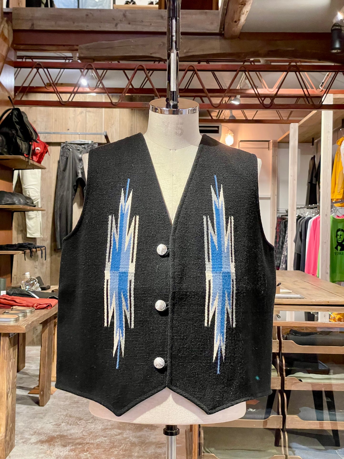 CENTINELA TRADITIONAL ARTS CHIMAYO VEST