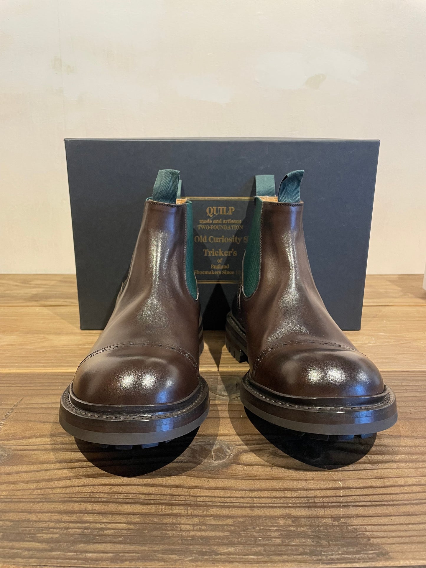 QUILP by Tricker's
Espresso Burnished Elastic Gusset Boots