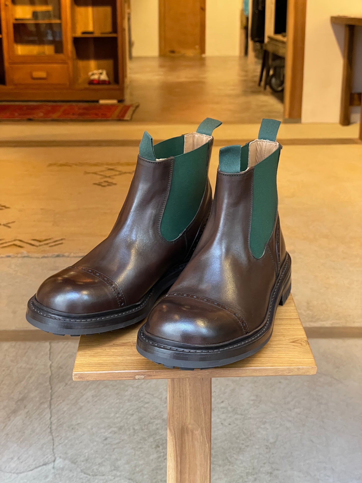 QUILP by Tricker's
Espresso Burnished Elastic Gusset Boots