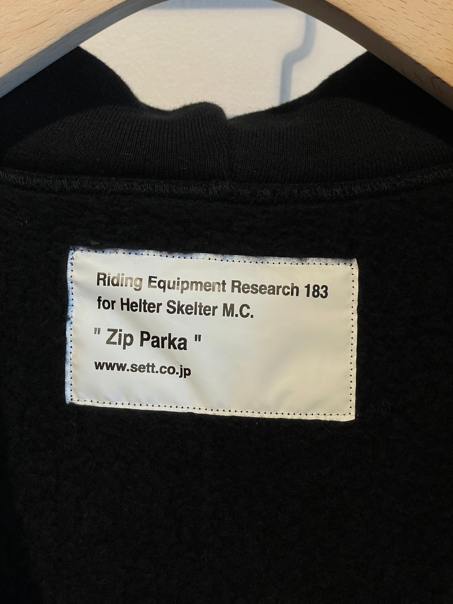 RER183 ZIP PARKA