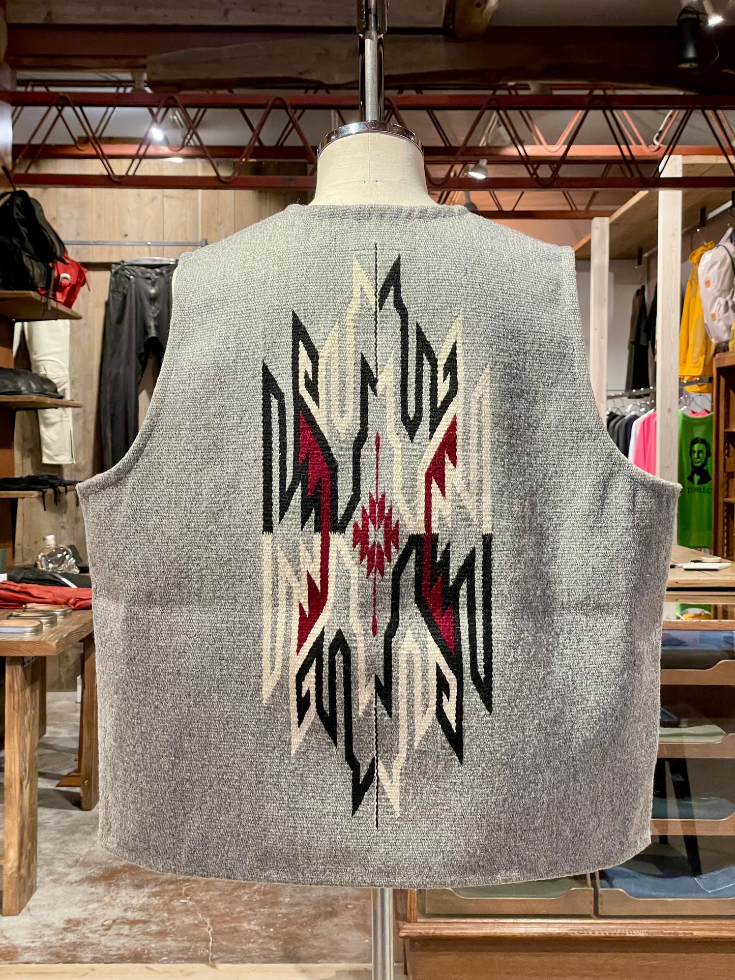 CENTINELA TRADITIONAL ARTS CHIMAYO VEST