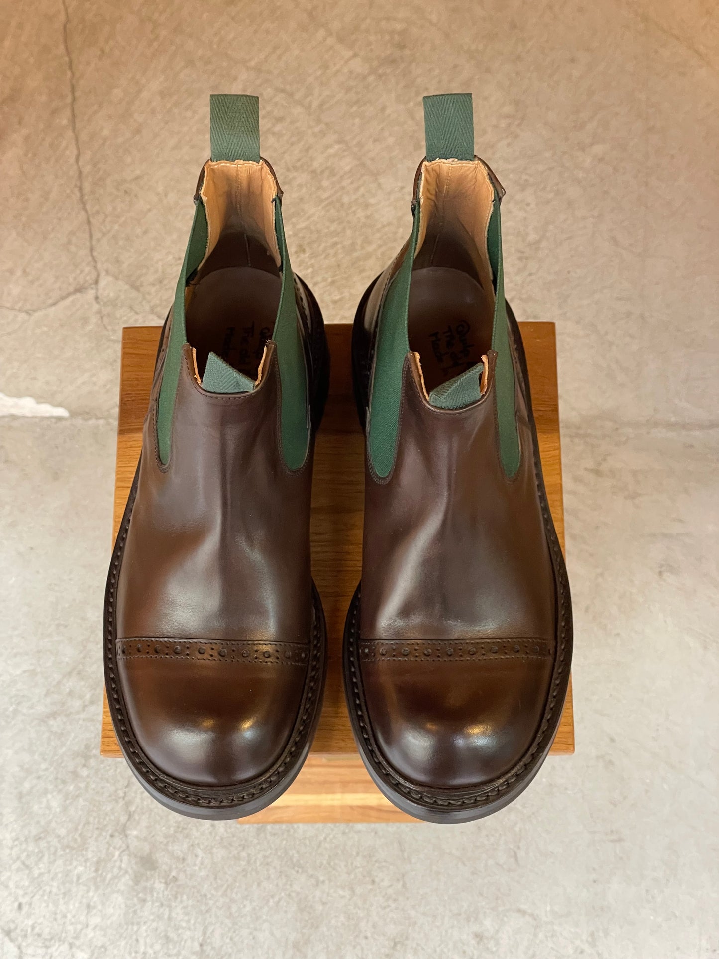 QUILP by Tricker's
Espresso Burnished Elastic Gusset Boots