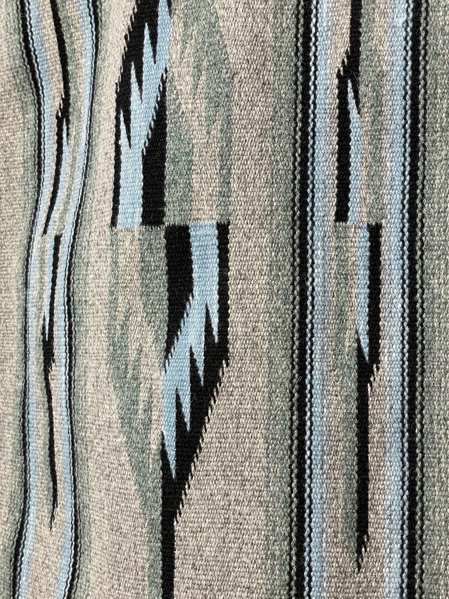 CENTINELA TRADITIONAL ARTS CHIMAYO VEST