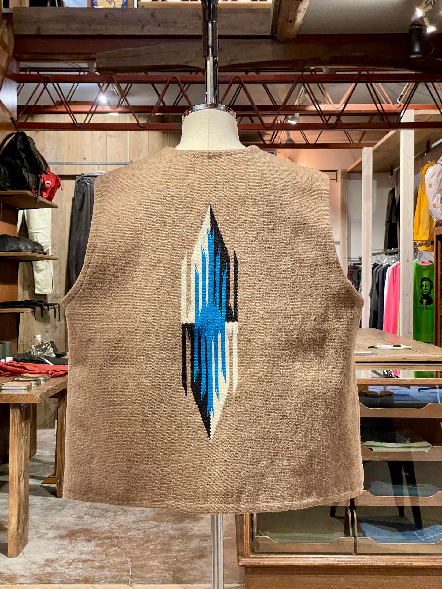 CENTINELA TRADITIONAL ARTS CHIMAYO VEST