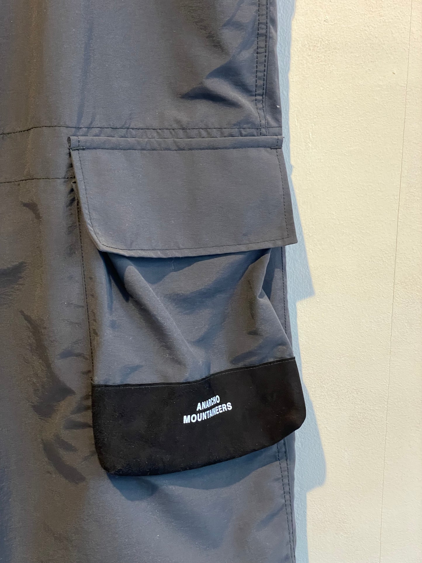 MOUNTAIN RESEARCH Three