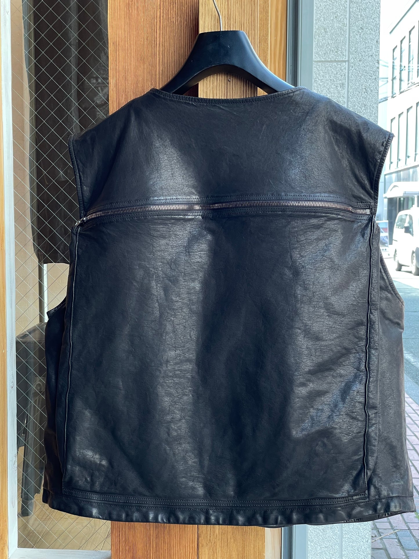 ISAMUKATAYAMA  BACKLASH JAPAN STEER WHITE+MIMOSA/TANNED
 “GARMENT-DYED”  VEST
