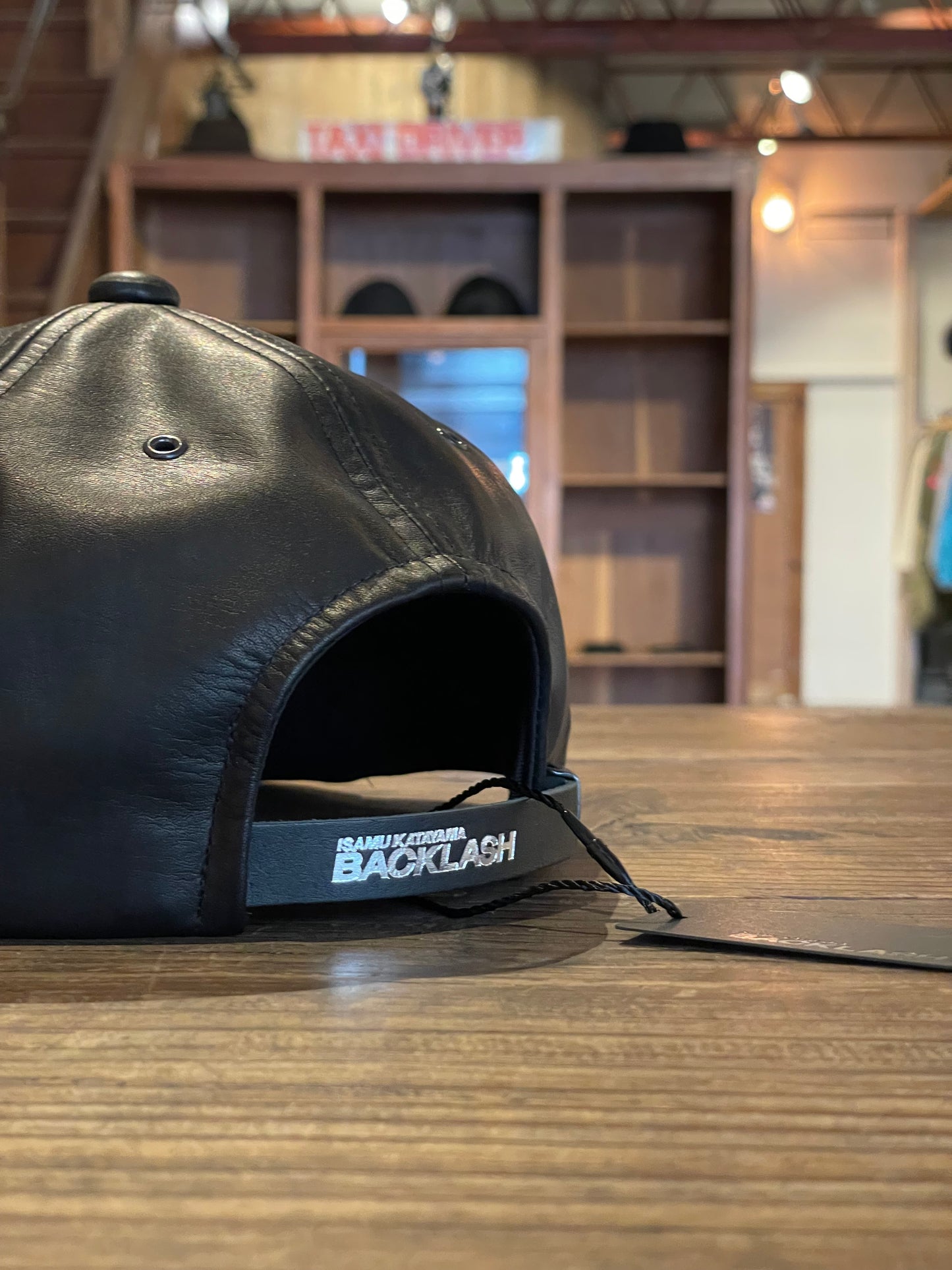 ISAMUKATAYAMA BACKLASH MONOCHROME LUXURY STEER FLAT VISOR CAP