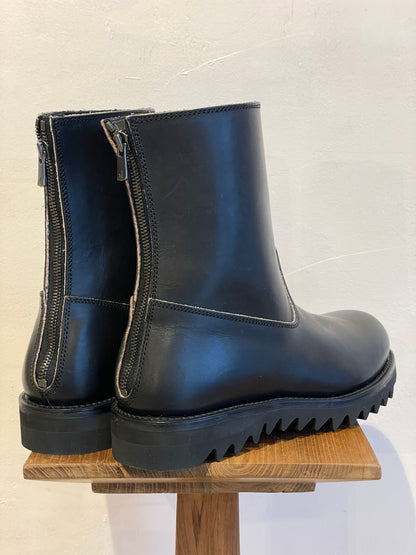 NORIEI BACK ZIP BOOTS