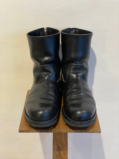 NORIEI BACK ZIP BOOTS