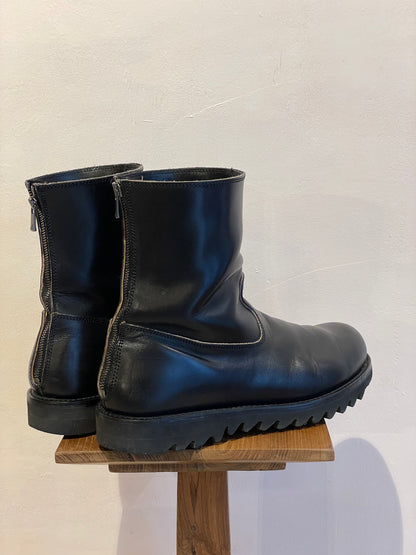 NORIEI BACK ZIP BOOTS